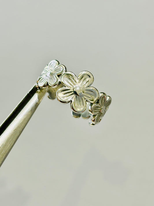 Anello acciaio fiori regolabile